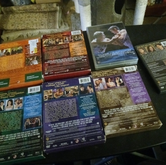 PREOWNED used One tree hill seasons 1-6&9 good condition - Picture 9 of 13